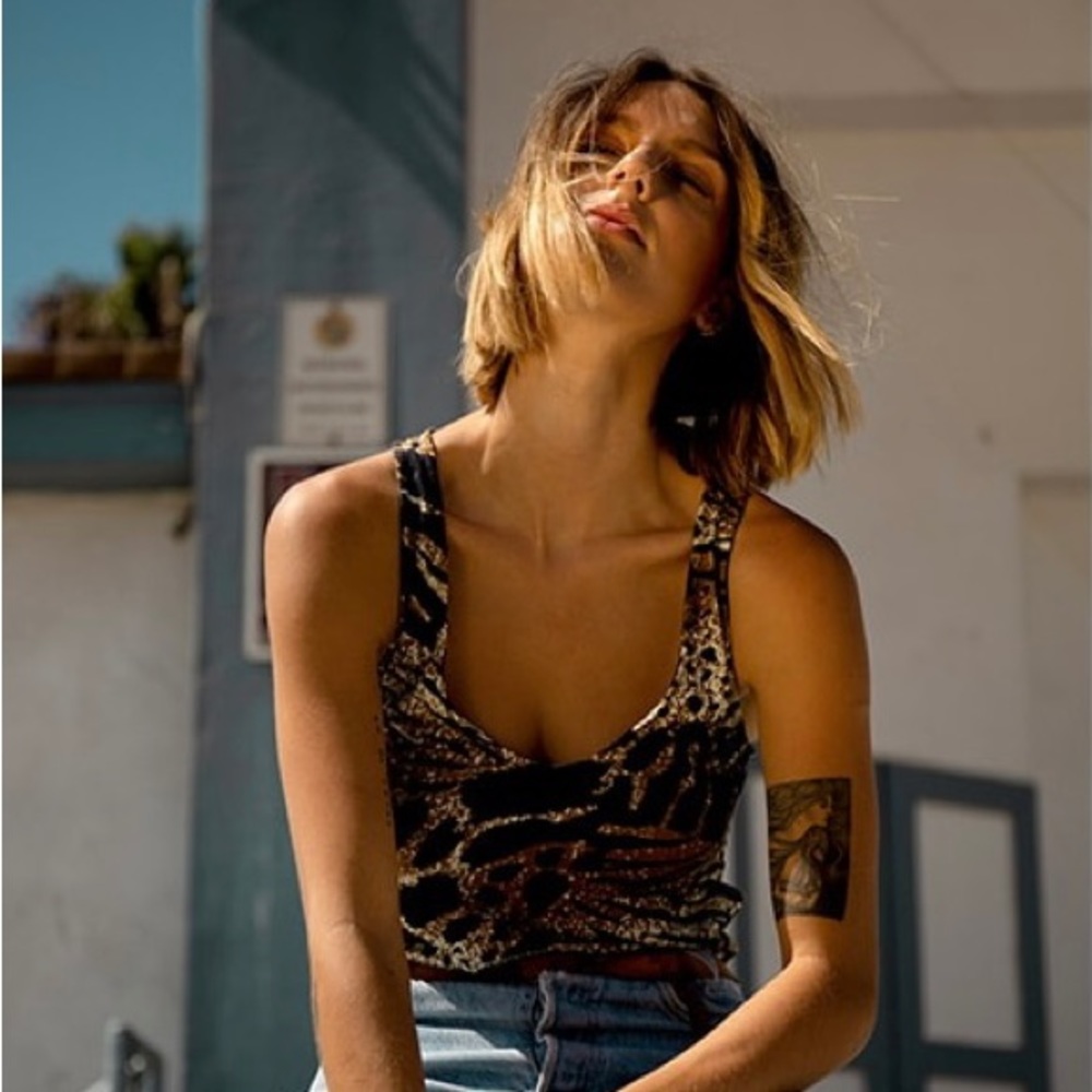 NWT Novella Royale Tank in Brown Budapest – Médium